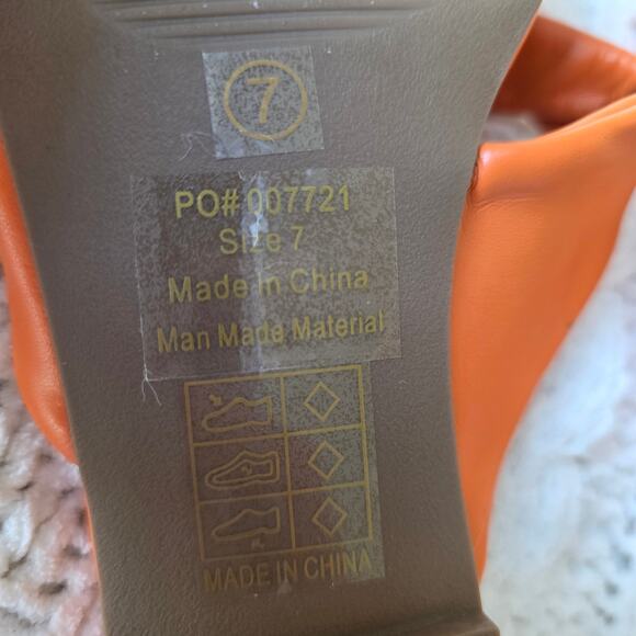 NEW Journee Women's Enniss Cutout Pointed Toe Mule Flats Size 7 Orange VOLS - Picture 8 of 8